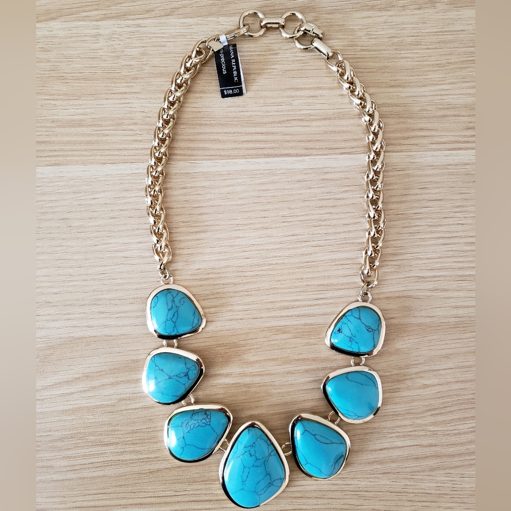 NWT Banana Republic semi-precious turquoise necklace